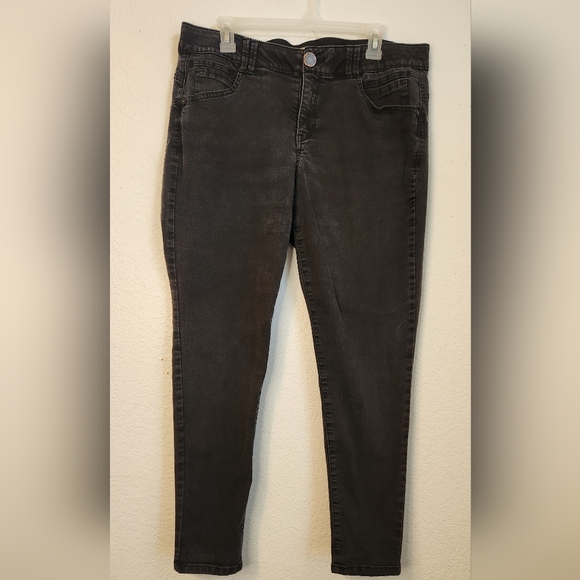 Democracy Denim - Democracy "Ab" Technology Black Women's Jeans,‎ Size 16W